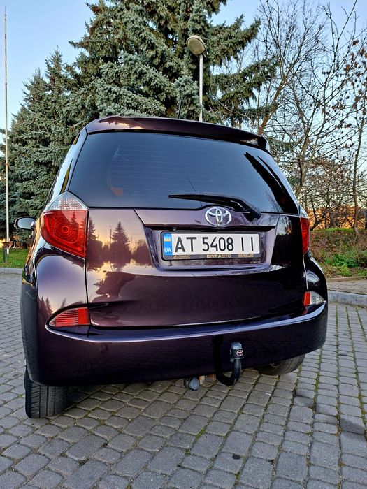 Продам свіжопригнану Toyota Verso S 2014p. Автомат.