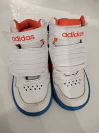 Sprzedam buty dziecięce adidas Hoops Mid 3 Mickey