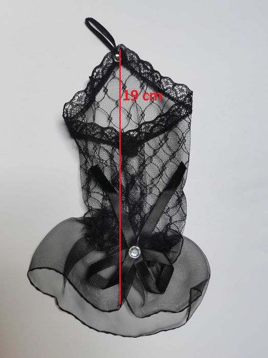 Delikatne czarne mankiety, rękawiczki, ozdoby z kokardką (gothic, emo)