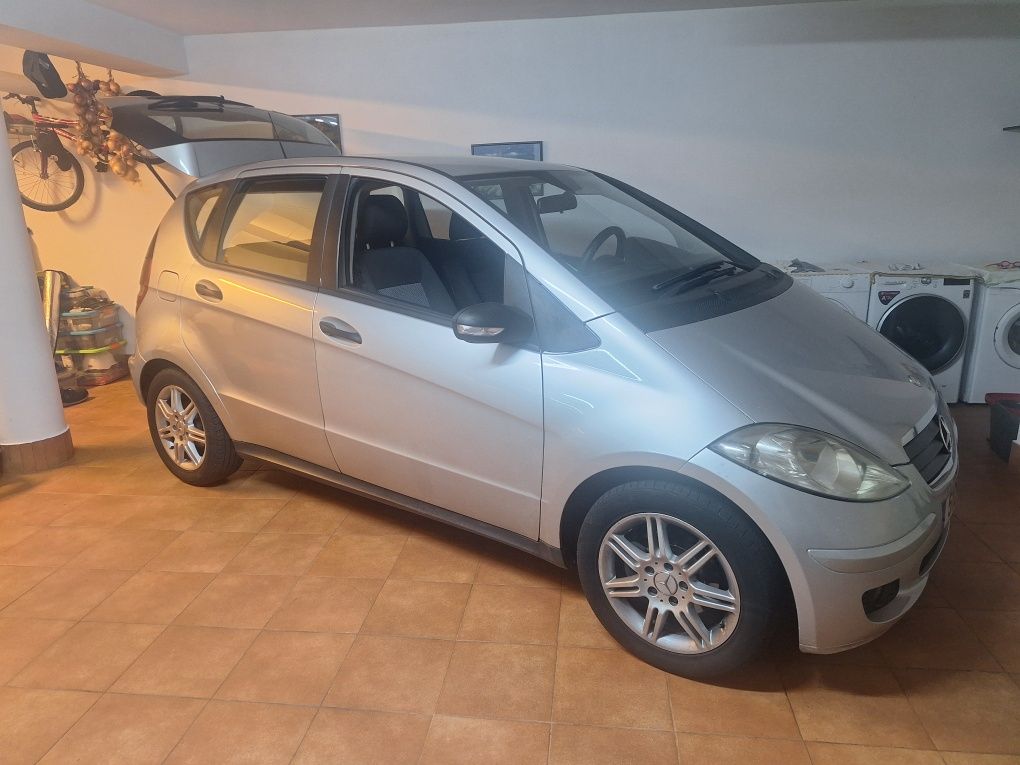 Mercedes A150 (gasolina + GPL)