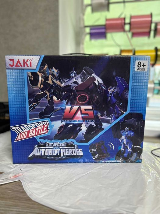 Машина-трансформер на радіокеруванні