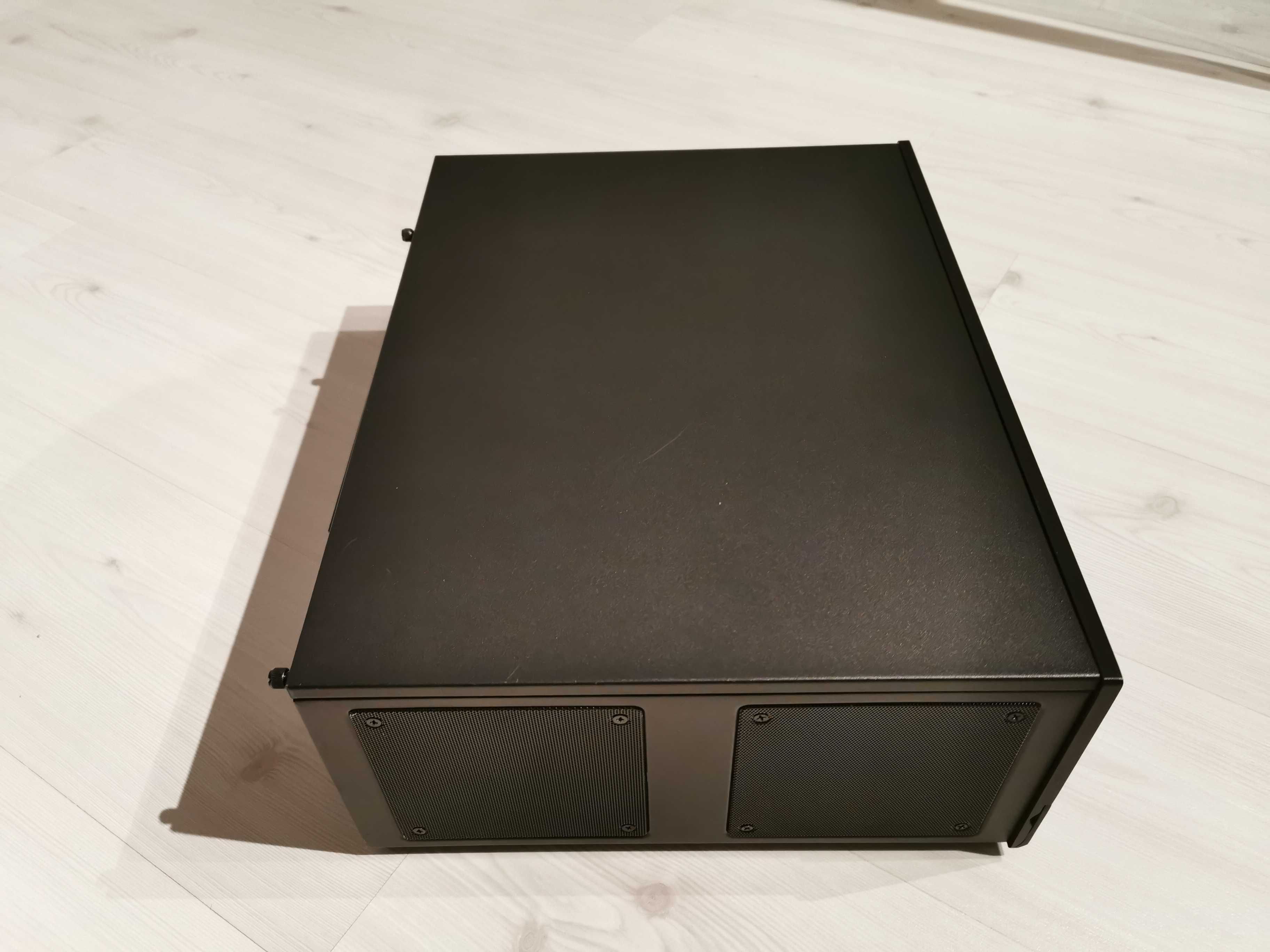 Caixa Fractal Design Node 605  Home Theater PC (HTPC)