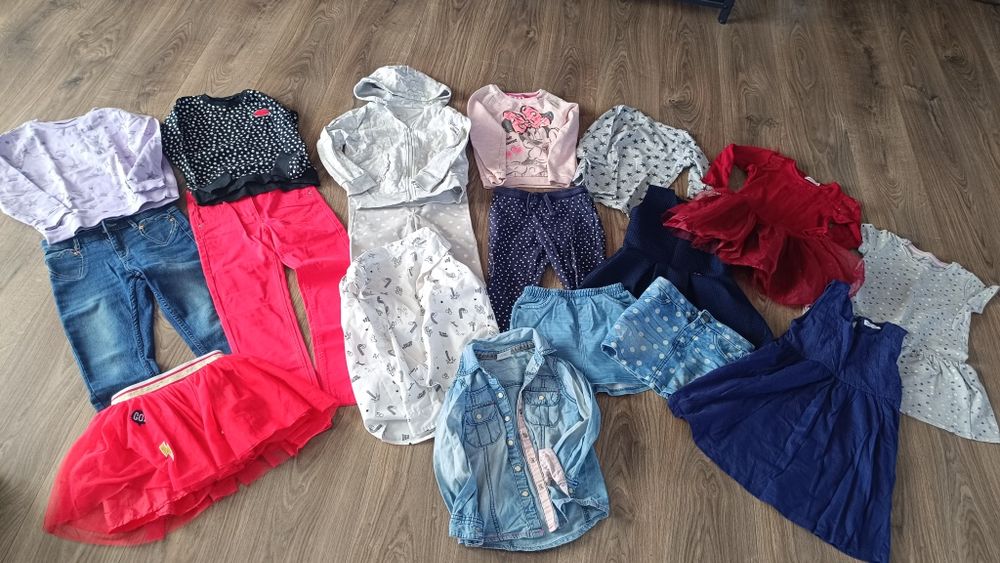 Paka ubrań 110-116 dziewczynka