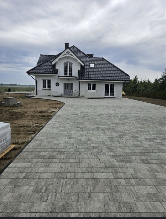 Układanie kostki brukowej Brukarstwo Odwodnienie Korytowanie Minikopar