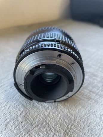Nikon objetiva 35-70