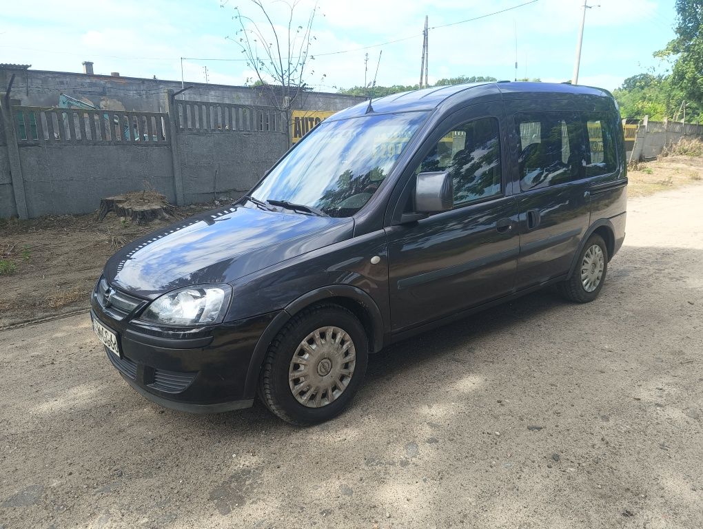Opel Combo 2003 rok 1.3 klima hak CB radio