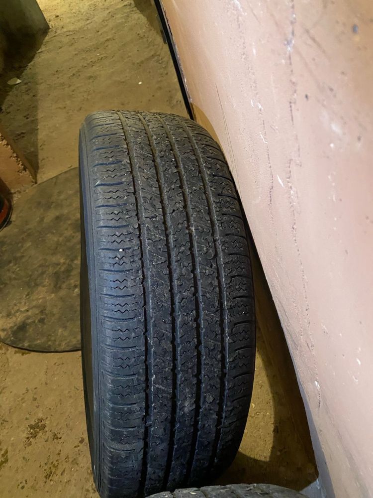 Продам комплект коліс 225/65 r 17.