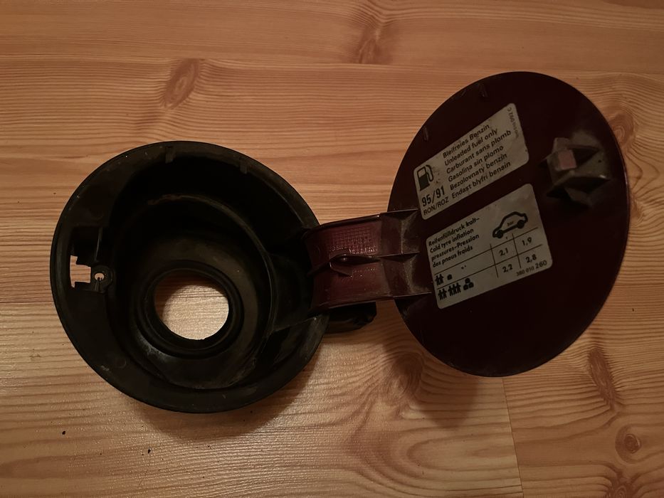 Люк лючок бензобака бака Vw Passat B5