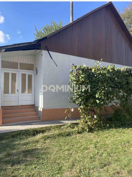 Будинок  в  смт.Буштино