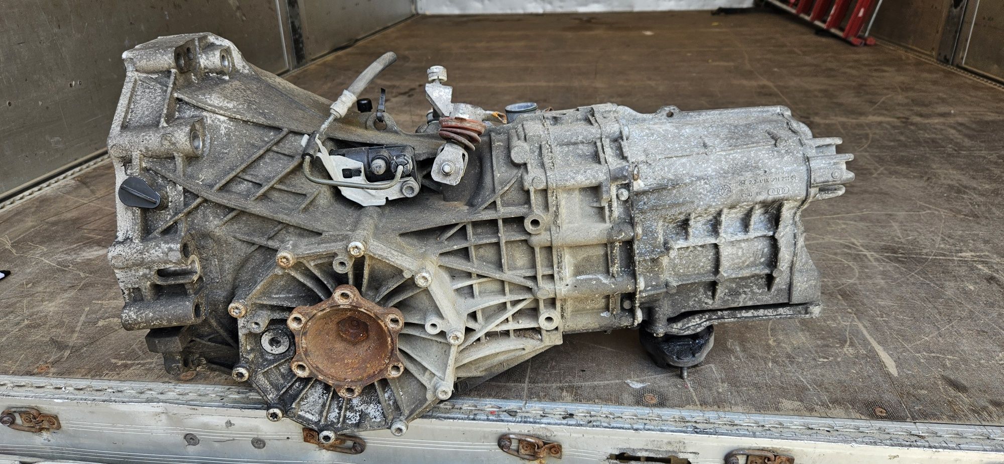 Audi A4 B7 B8 A6 C6 2.0 Tdi skrzynia biegów 6 biegów