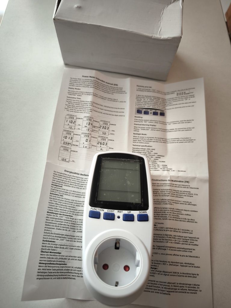 Miernik zużycia prądu elektrycznego