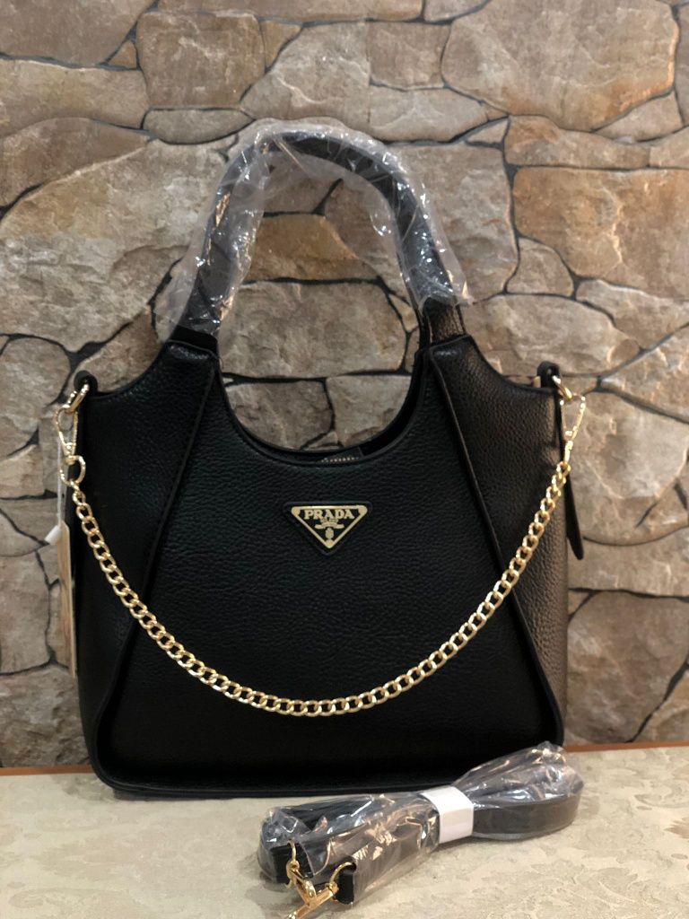 Bolsa da prada nova