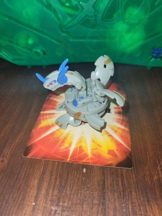 Bakugan Neo Dragonoid Bakugany