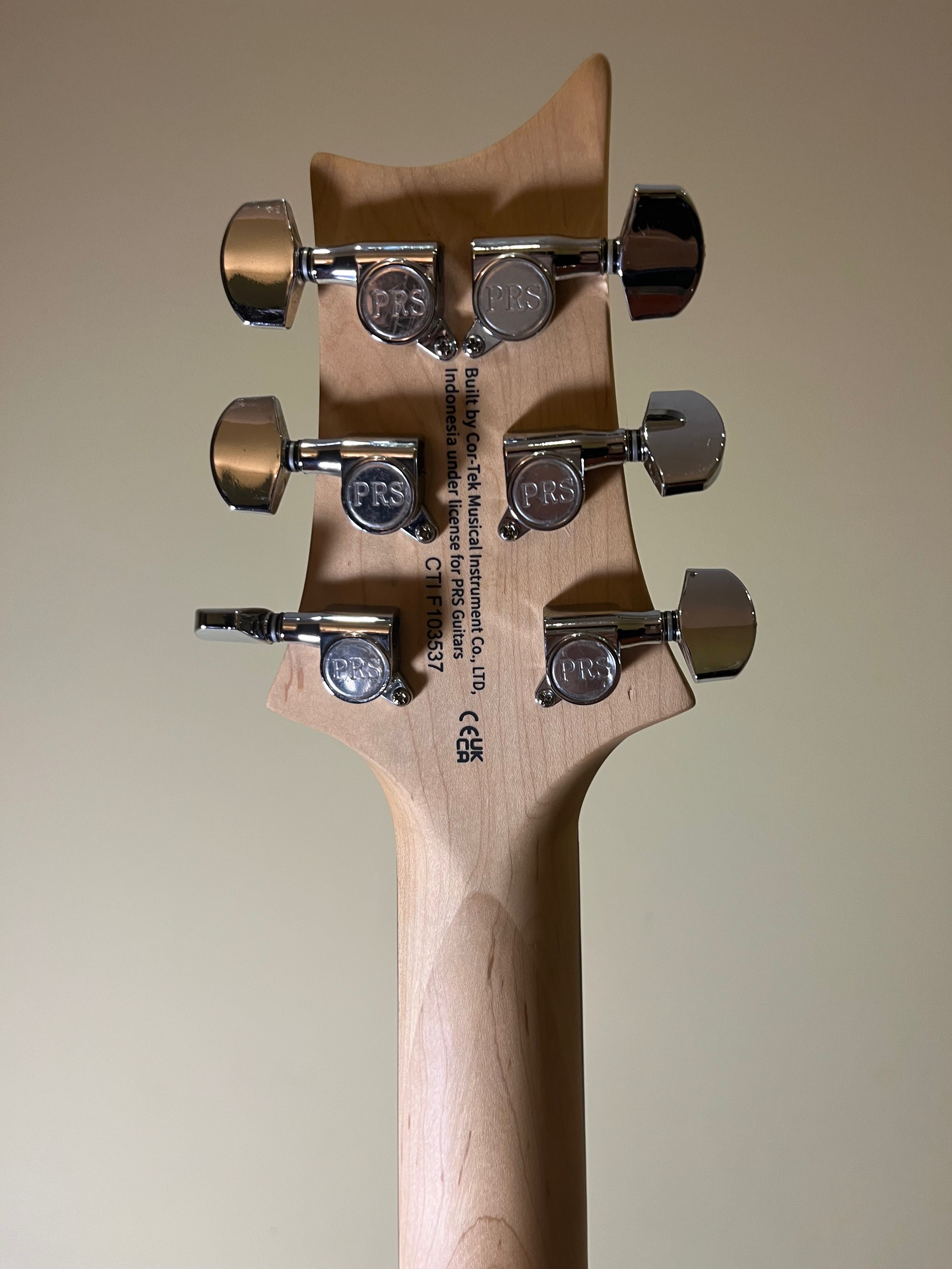 Guitarra PRS CE .