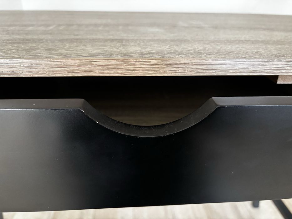 Biurko ABBETVED Jysk Używane