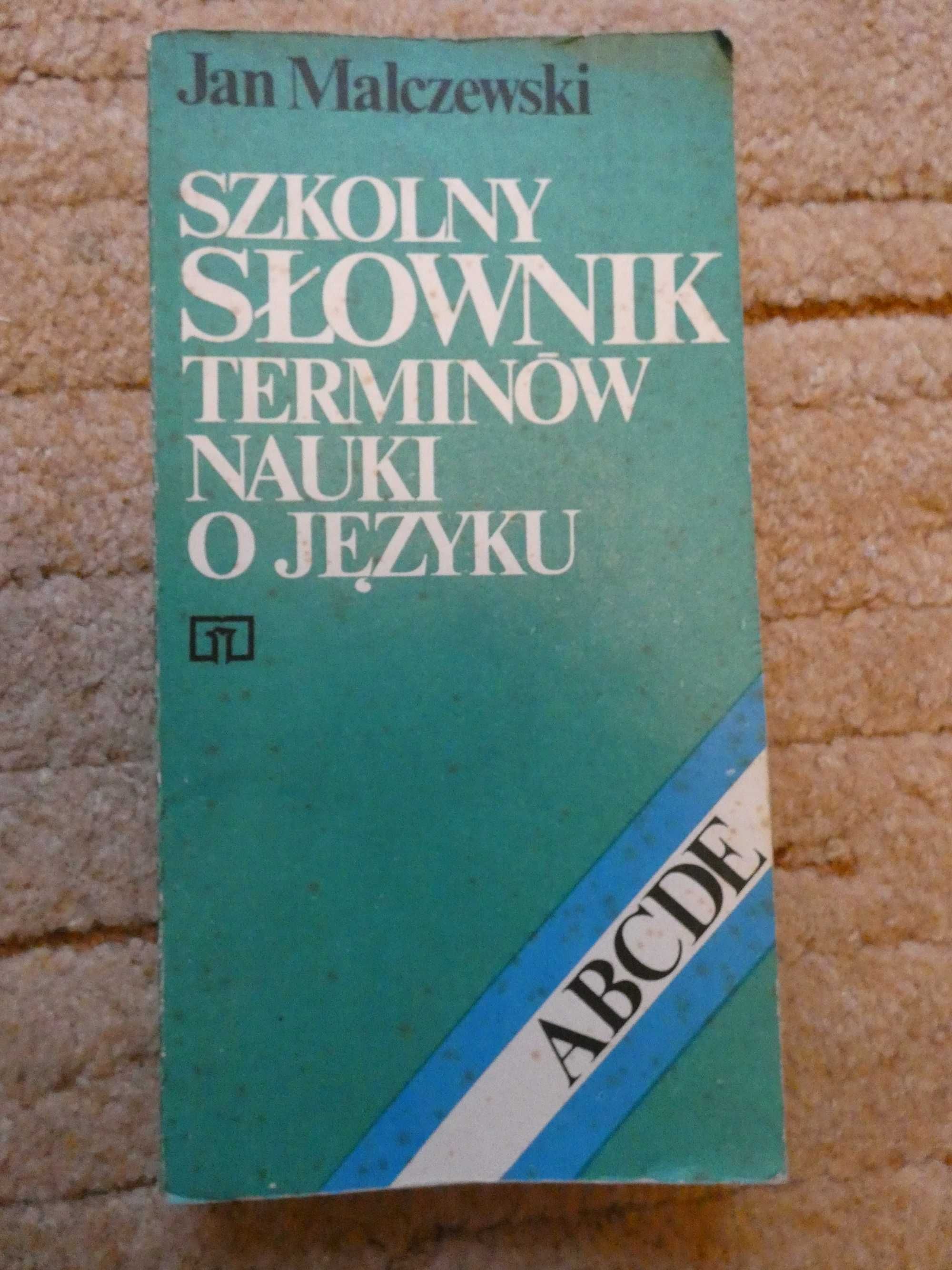 Słowniki ortograficzne; geograficzne; nauki o języku; obywatelski