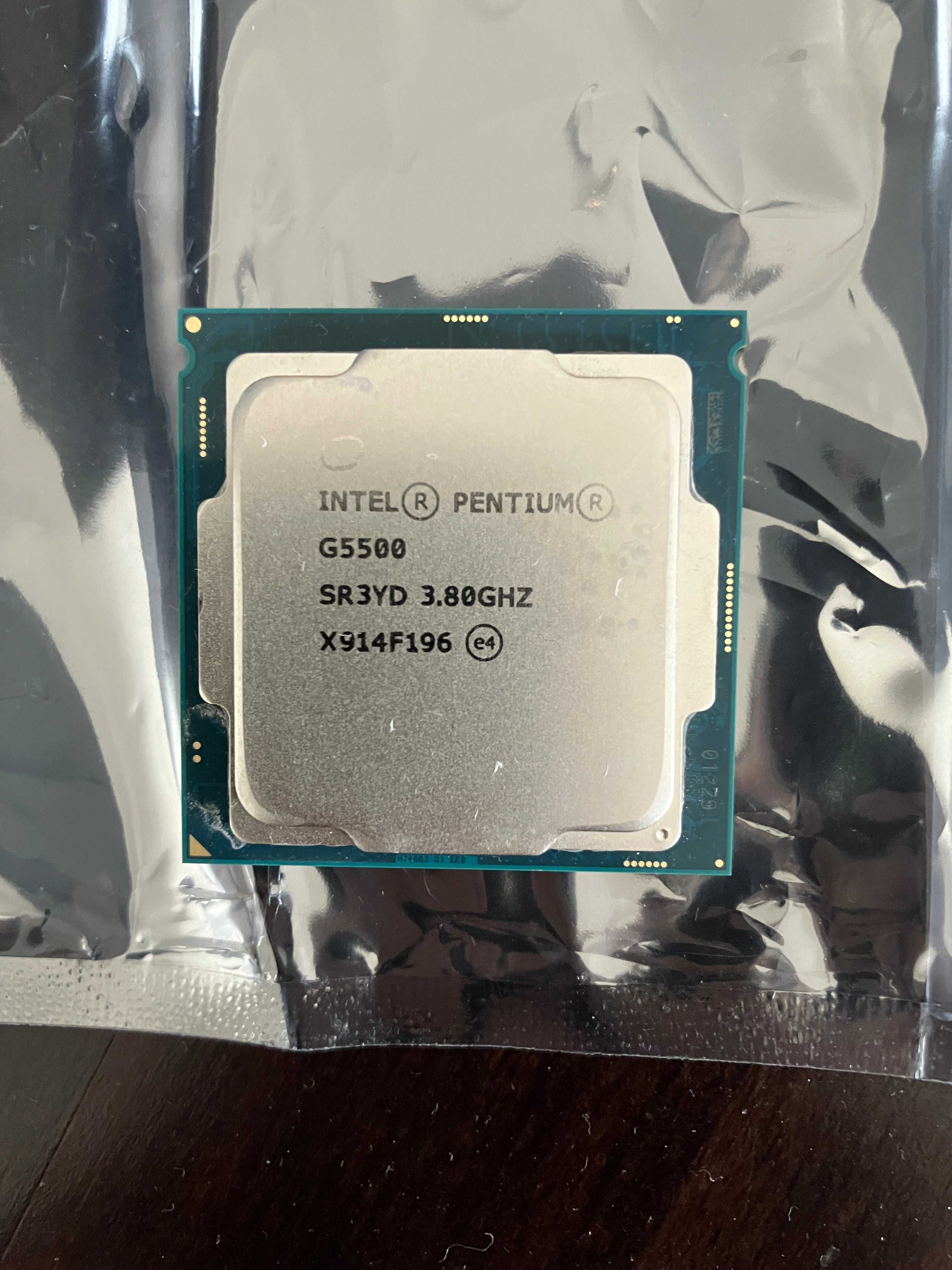 Procesor Intel Pentium Gold G5500 3,80GHz chlodzenie uzywany