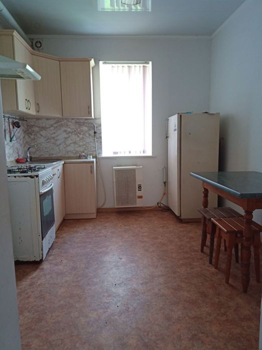 Будинок зі ставком