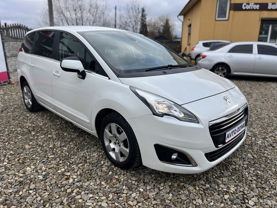 Сімейна машина в дуже гарному стані за всіма деталями телефонуйте