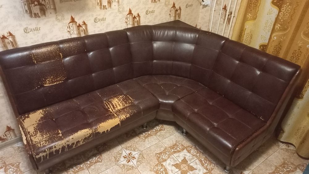 М'який кухонний куточок