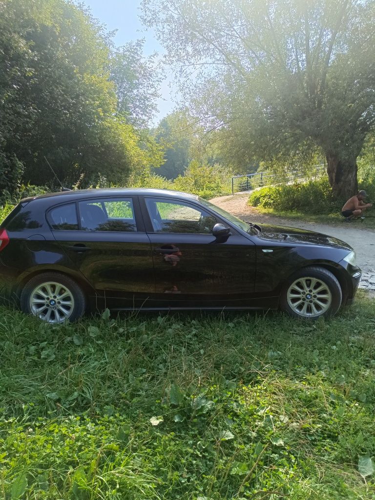 BMW e87 118d seria 1 rok 2006.