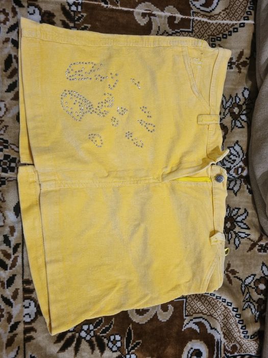 Продам  спідниці для дівчинки