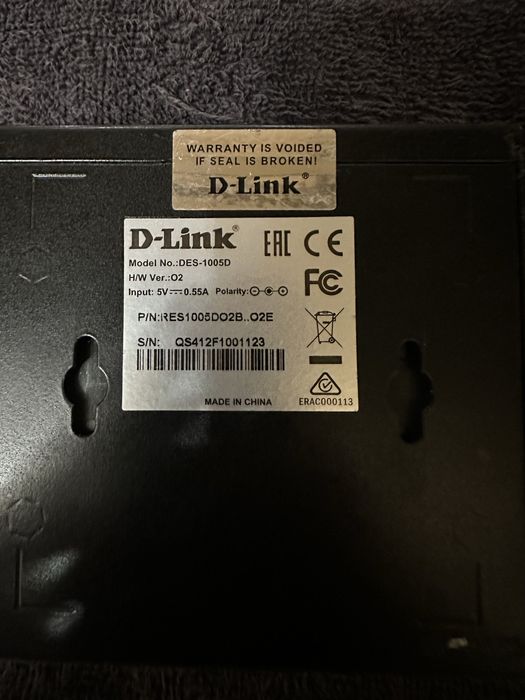 Продам комутатор d-link des-1005d