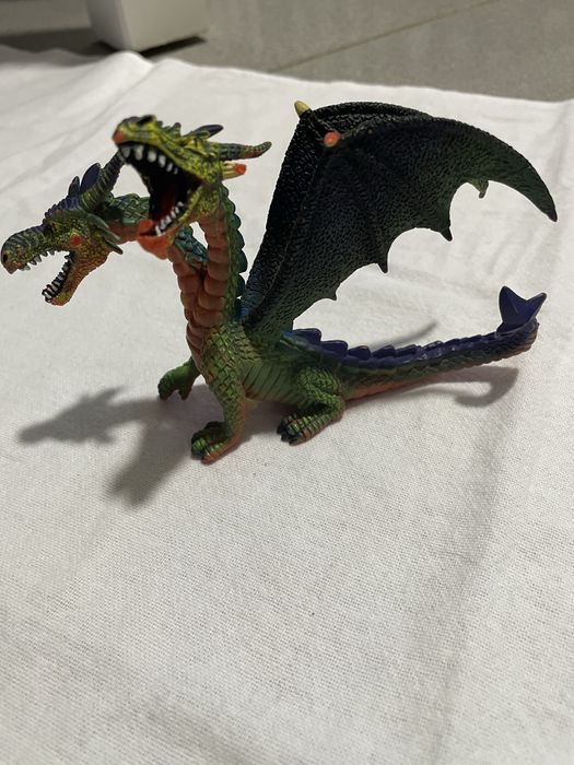 Conjunto de duas figuras de dragão Bubbyland