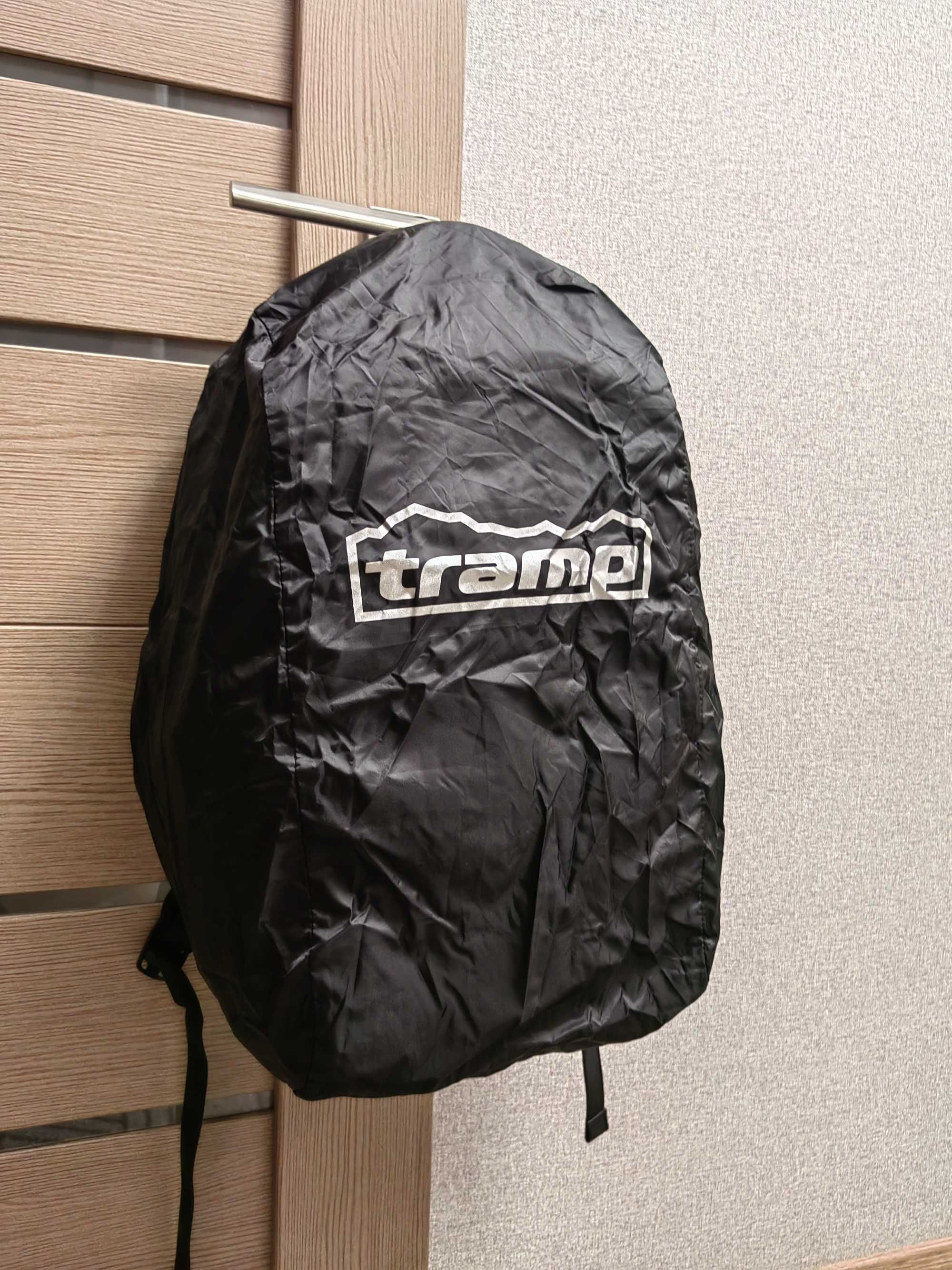 Чохол на рюкзак Tramp чорний, М