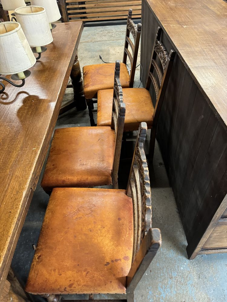 Komoda,stol + 8krzesel,zyrandol,antyki-bardzo stare i piekne!