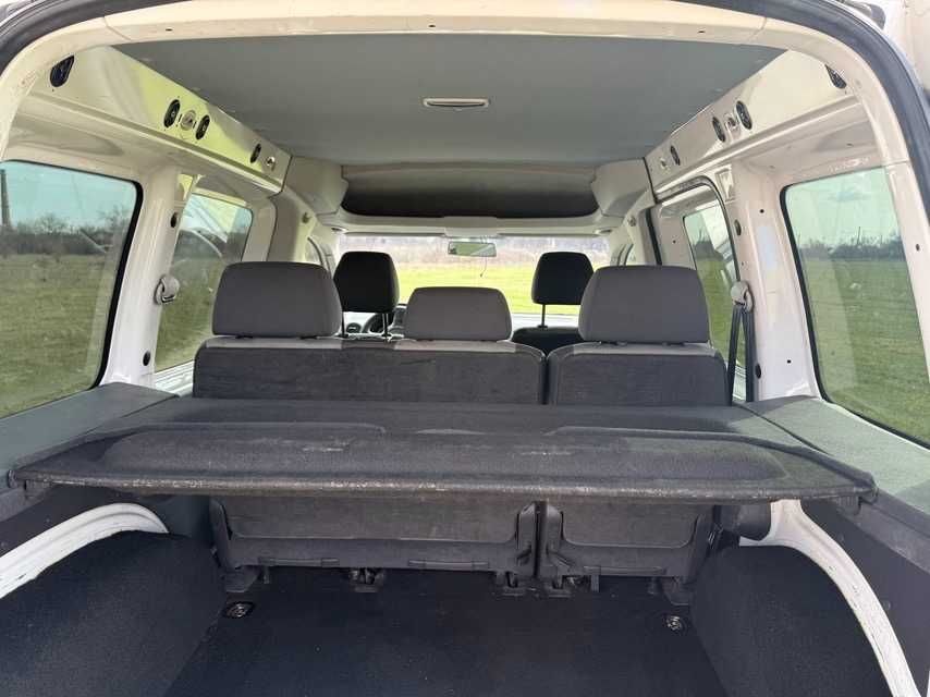 Volkswagen Caddy 2011