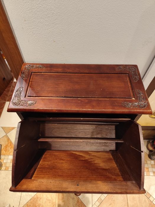 Szafka na buty do przedpokoju drewniana