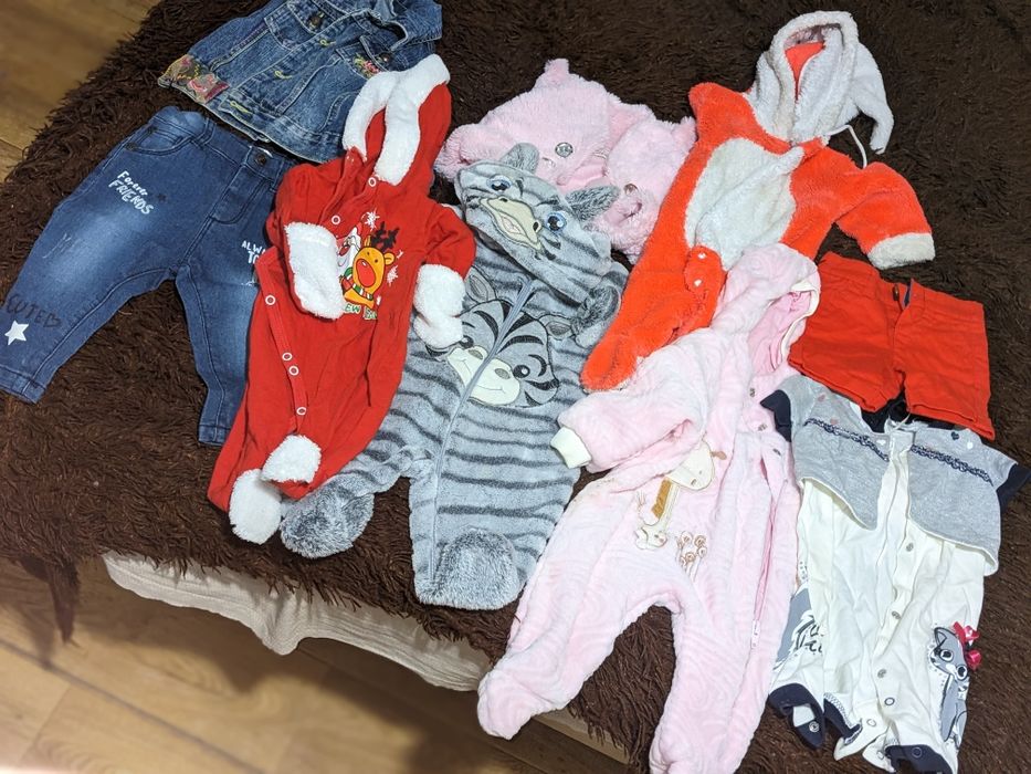 Пакет одягу для дівчинки 62-68