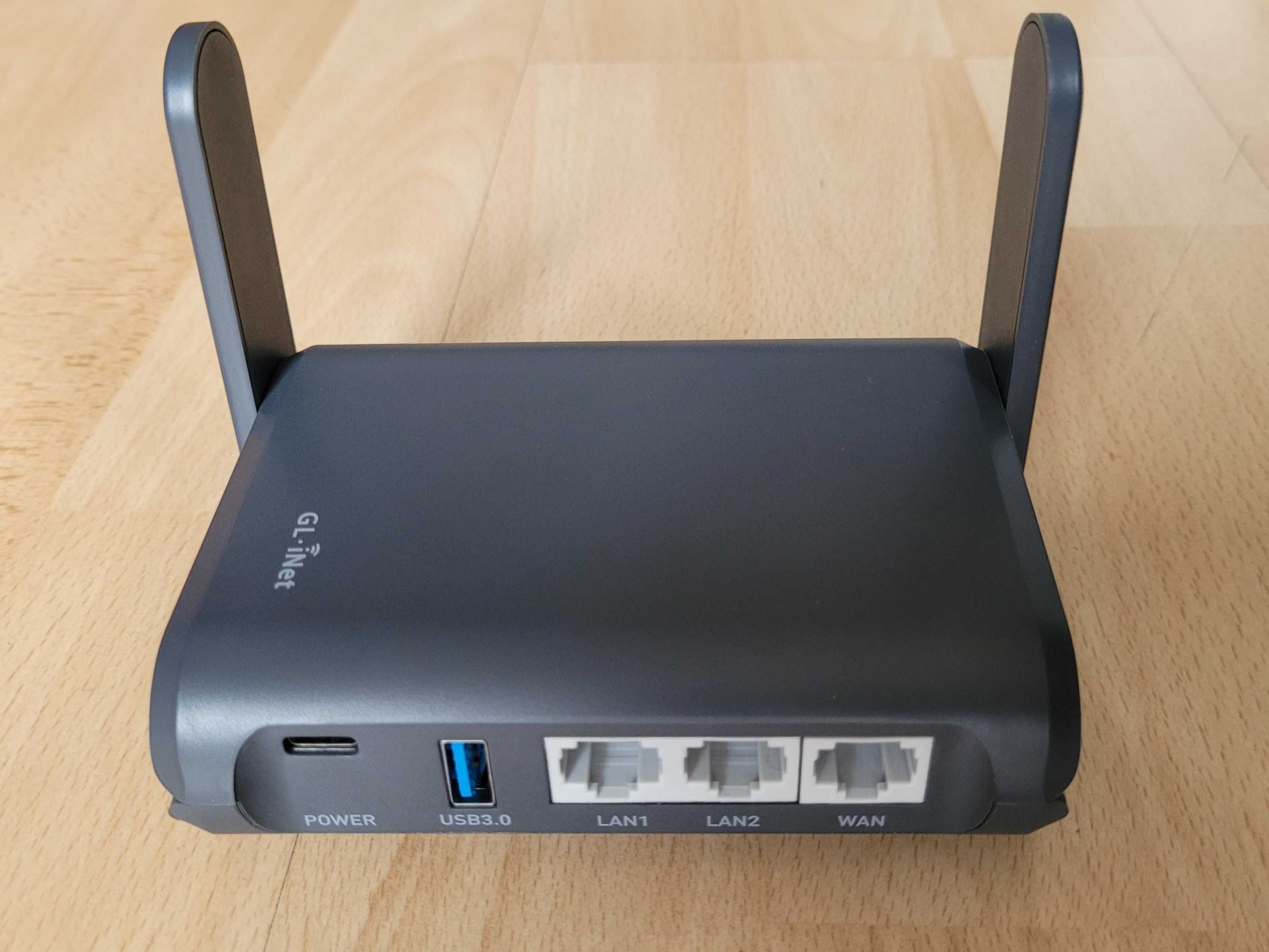 Router podróżny z etui Slate AX (GL-AXT1800) Wi-Fi 6 GB Travel Router