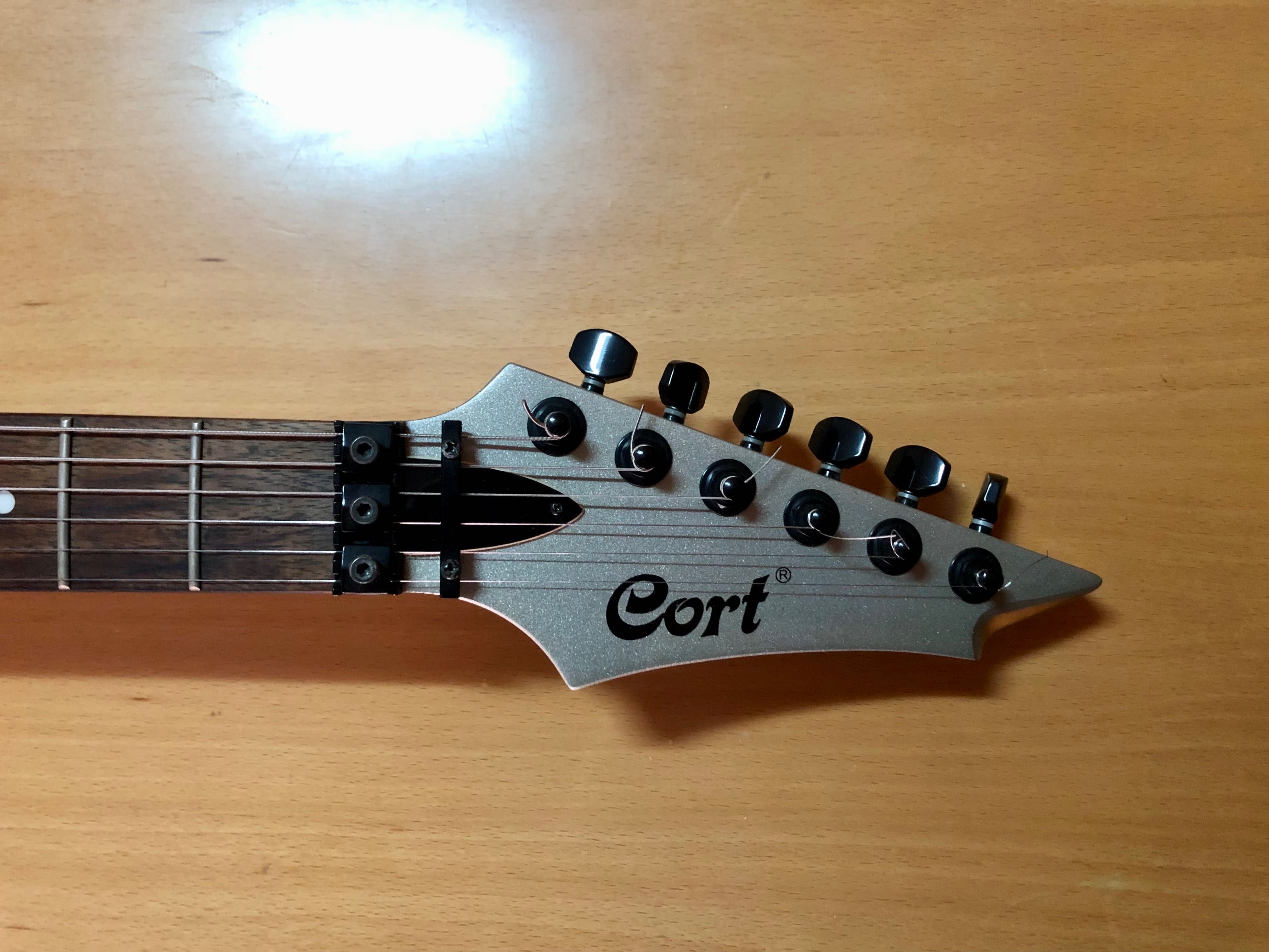 Cort VX-2V (VX-Series) - Guitarra eléctrica