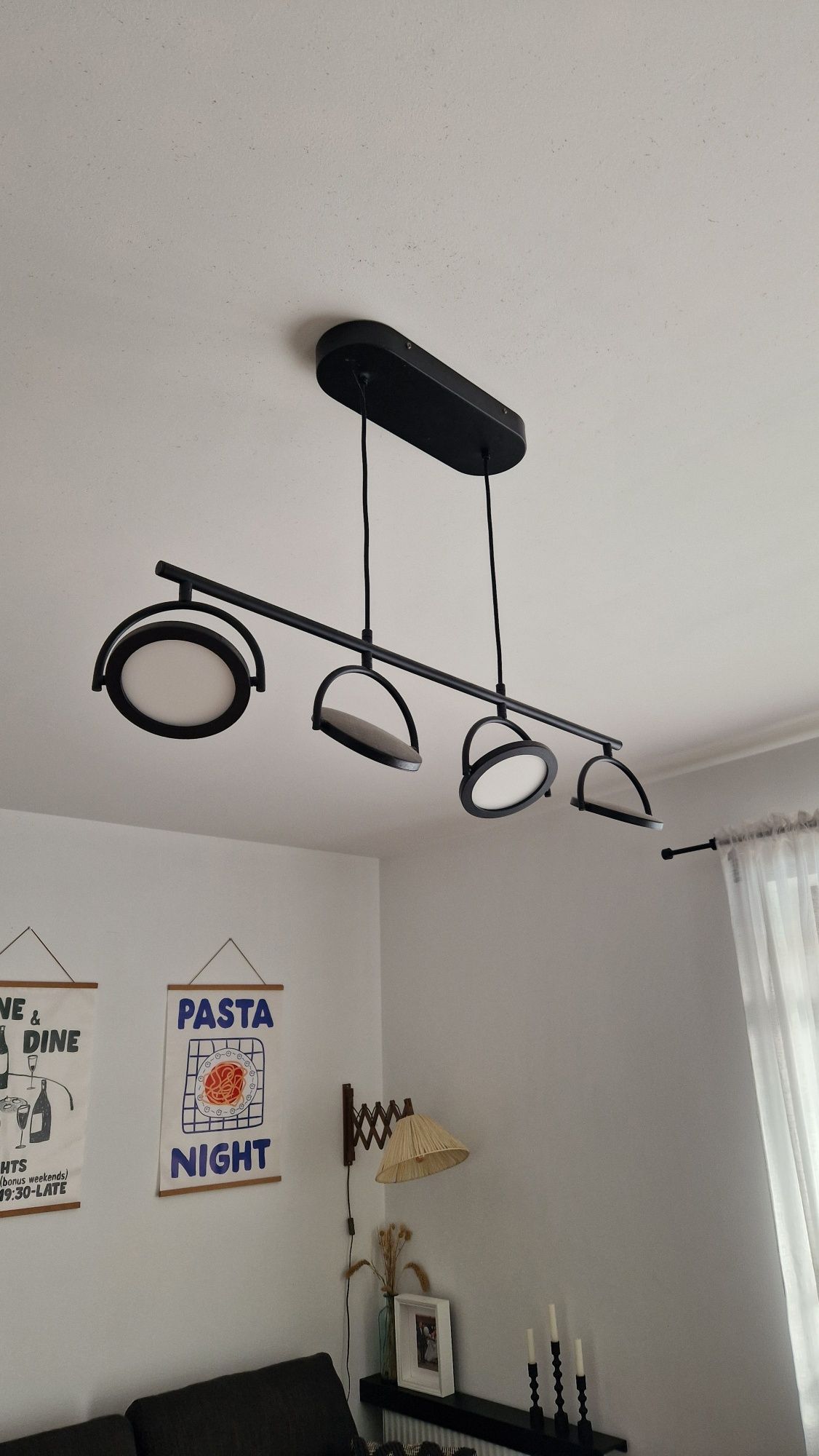Czarny żyrandol LED