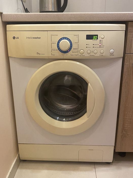 LG стиральная машина продам