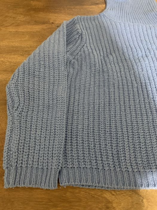 Camisola de gola alta “Rut & Circle” tamanho M, azul