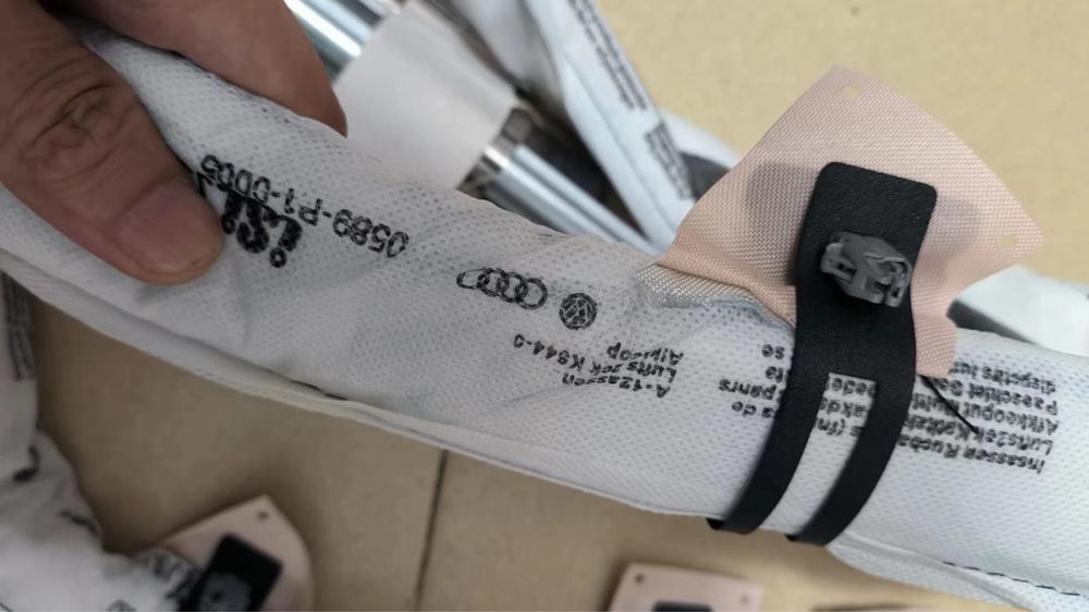 ID4 Нові Airbag водія, пасажира , ремені, шторки