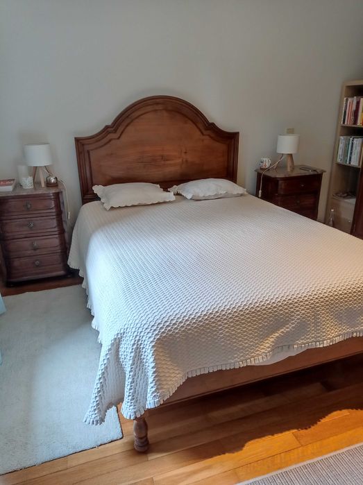 Cama de Casal 140x190cm + Estrado