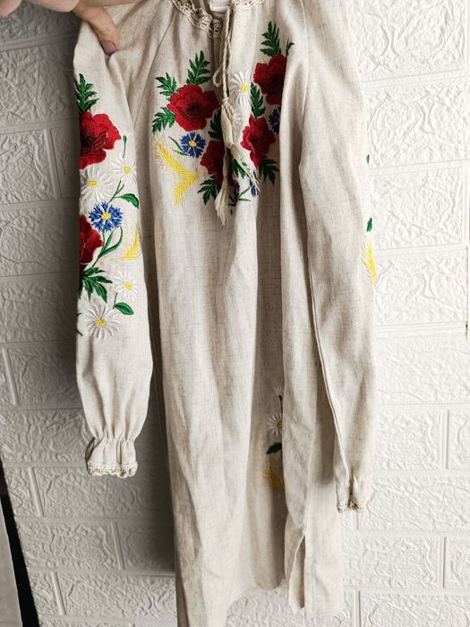 Плаття-вишиванка на зріст 128 см і 4-5 років