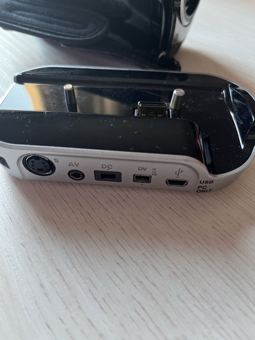 Sprzedam kamere Jvc z dyskiem 30gb