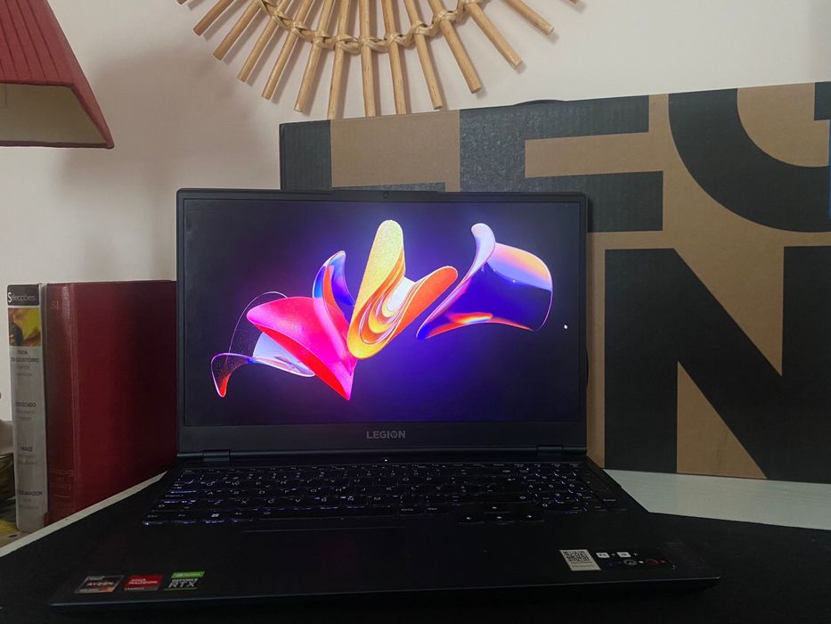 Portátil Gaming Lenovo Legion 5 15ACH6H