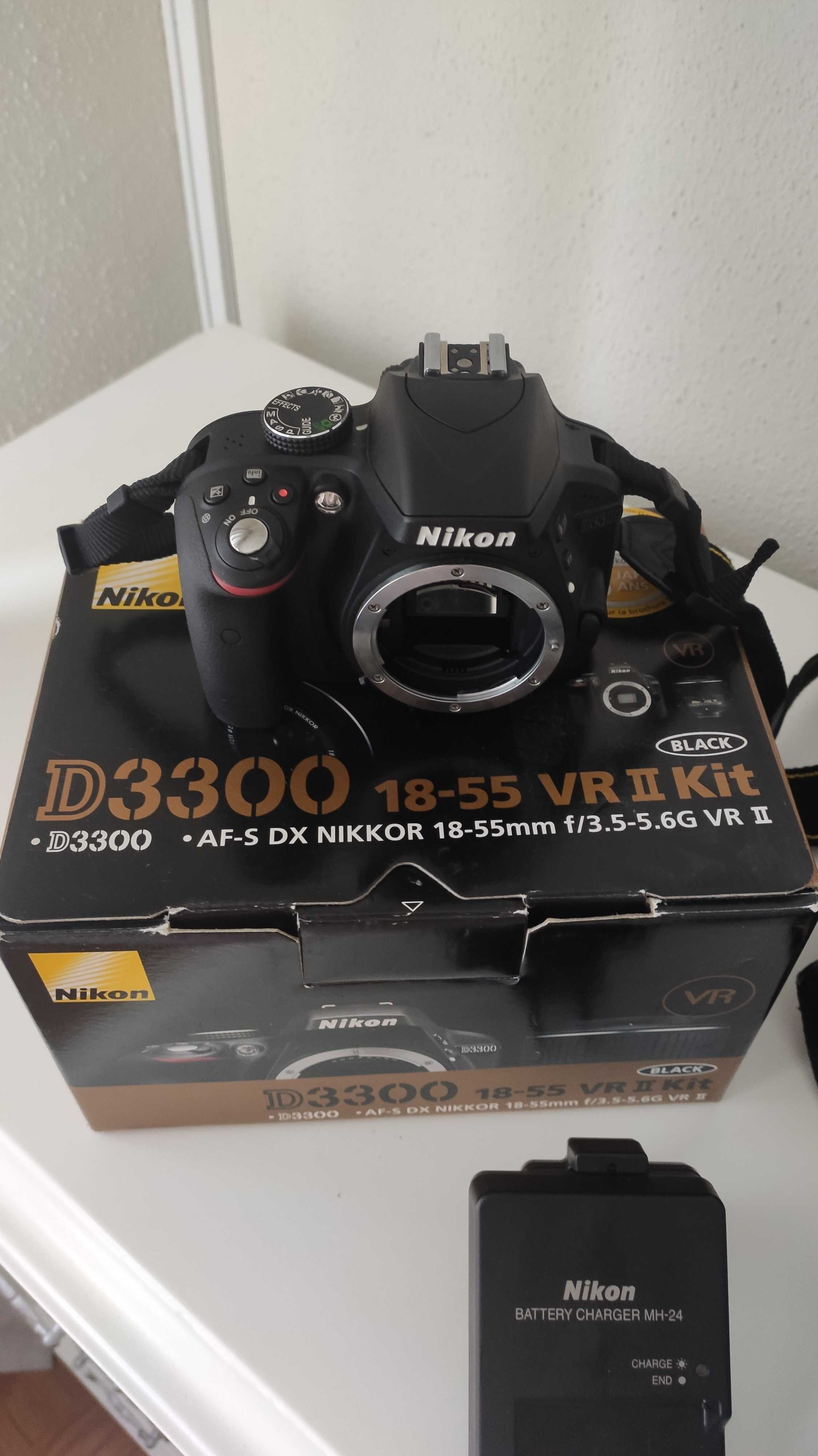 Nikon D3300 impecável