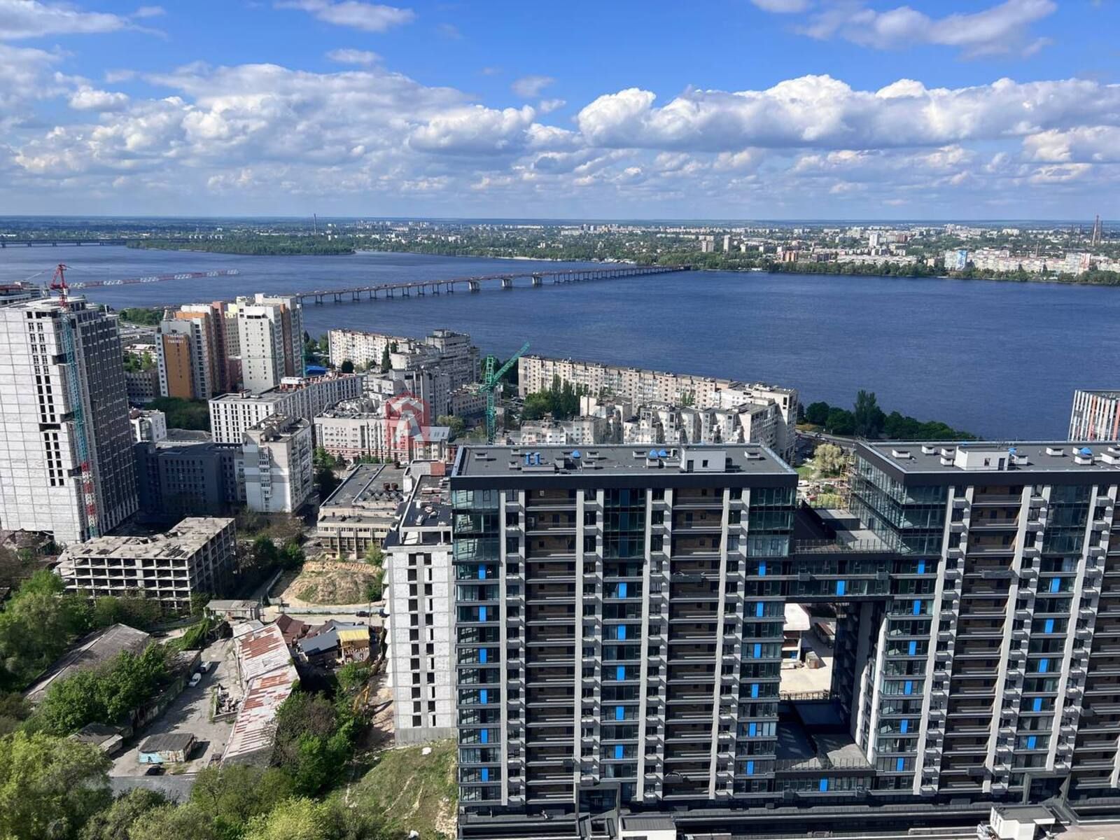 В продажу Ексклюзивна квартира на 25 поверсі жк Новодворянський