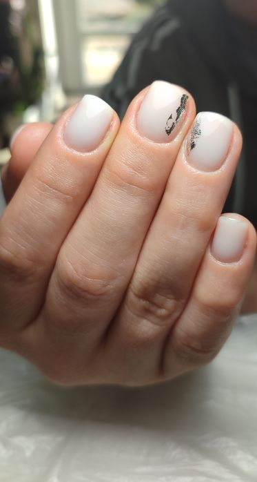 Професійний манікюр