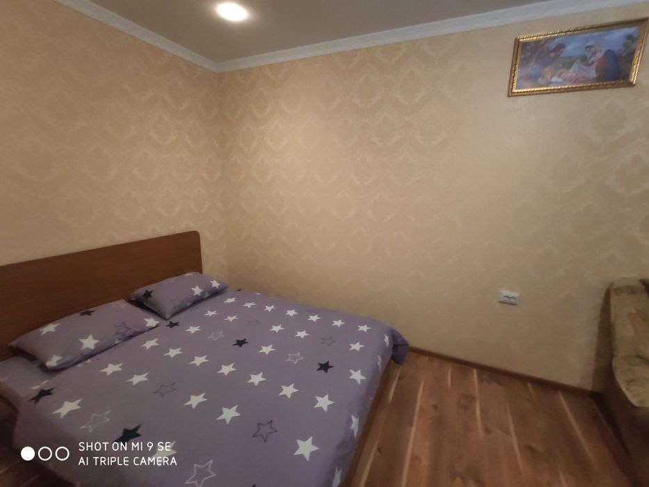 Посуточно 1к в центре. Квитанції на проживання.