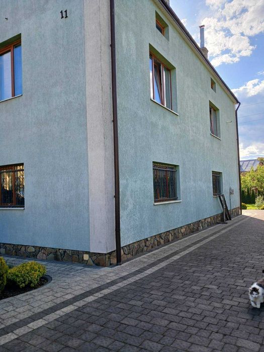 Комфортний будинок з ремонтом  в  м.Самбір..