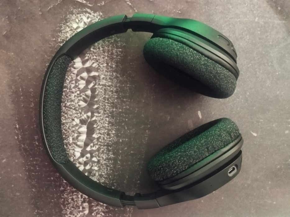 Наушники (гарнитура) Belkin Soundform Adapt AUD005BTBLK