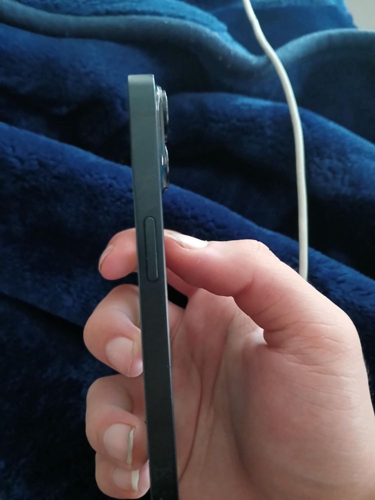 *Iphone 14 128gb quase novo* !